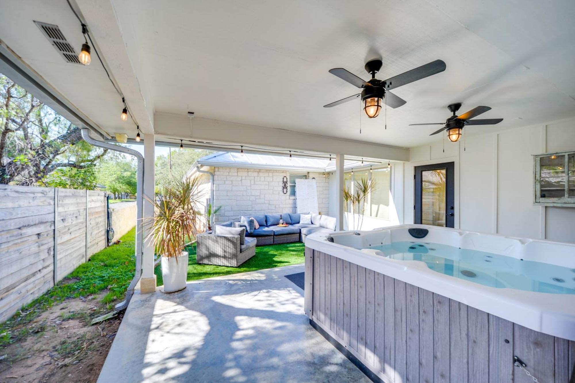 Fredericksburg Regan Cottage With Hot Tub! Exterior photo